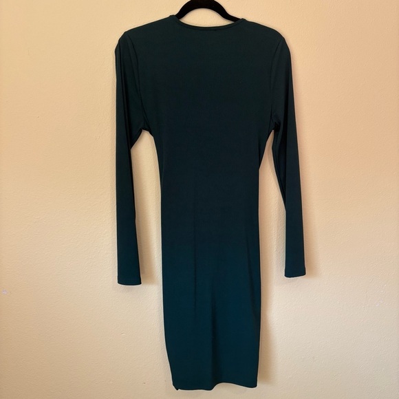 Elegant Teal Long-Sleeve Dress - Picture 4 of 6